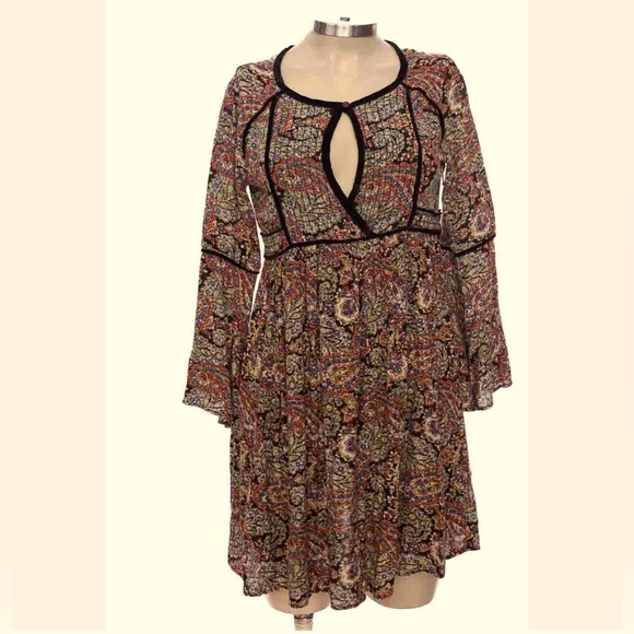 American Eagle Outfitters Dresses & Skirts - Womens American Eagle Paisley Print Boho Dress size medium